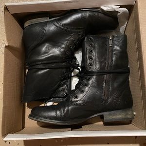 Steve Madden black Troopa boot